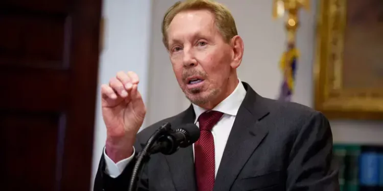 Larry Ellison, cofundador de Oracle, habla durante una conferencia de prensa, enero de 2025