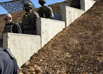 Netanyahu visita la posición de las FDI en el sur de Siria