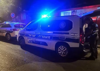 La policía realiza búsquedas en Jaffa para encontrar al presunto autor de un tiroteo mortal en la zona el 8 de noviembre de 2025. (Policía de Israel)