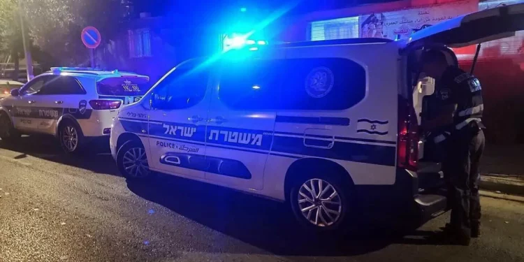 La policía realiza búsquedas en Jaffa para encontrar al presunto autor de un tiroteo mortal en la zona el 8 de noviembre de 2025. (Policía de Israel)
