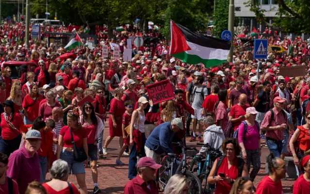 Corte de La Haya falla contra activistas que exigían detener ventas de armas a Israel