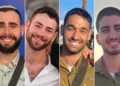 De izquierda a derecha: Mayor Omri Chai Ben Moshe, Capitán Eran Shelem, Teniente Eitan Avner Ben Itzhak y Teniente Ron Arieli, quienes murieron en un atentado con bomba en la carretera en Rafah, al sur de Gaza, el 18 de septiembre de 2025. (Fuerzas de Defensa de Israel)