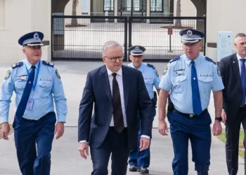 Albanese promete erradicar extremismo tras tiroteo islamista en Bondi Beach