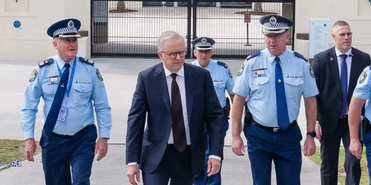 Albanese promete erradicar extremismo tras tiroteo islamista en Bondi Beach