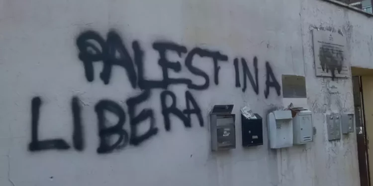 Grupos judíos condenan ataque vandálico en sinagoga de Roma