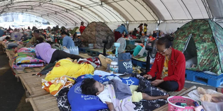 Tailandia lanza ataques aéreos contra Camboya