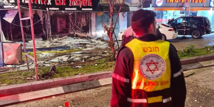 Explosión en tienda de bebidas en Nazaret: 12 heridos