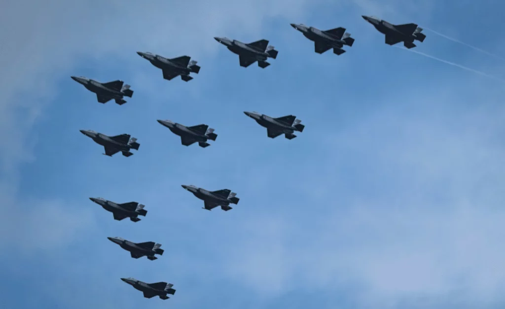 Los F-35 se caen a mitad de camino antes de atacar en China