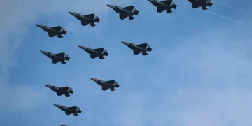 Los F-35 se caen a mitad de camino antes de atacar en China