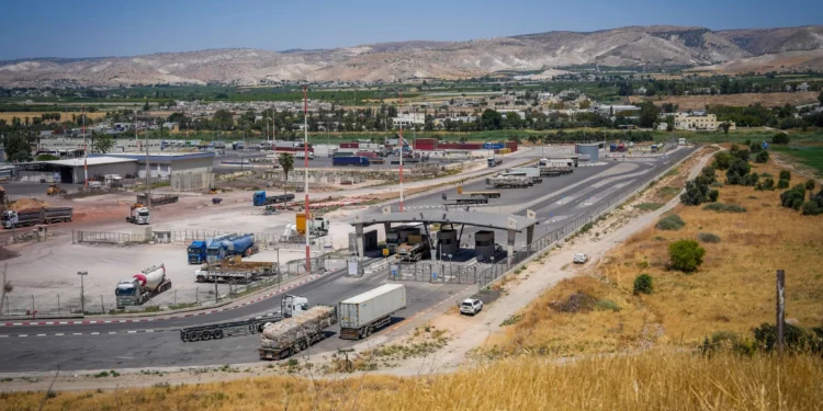 Israel planea hospital para atender a pacientes jordanos en zona fronteriza