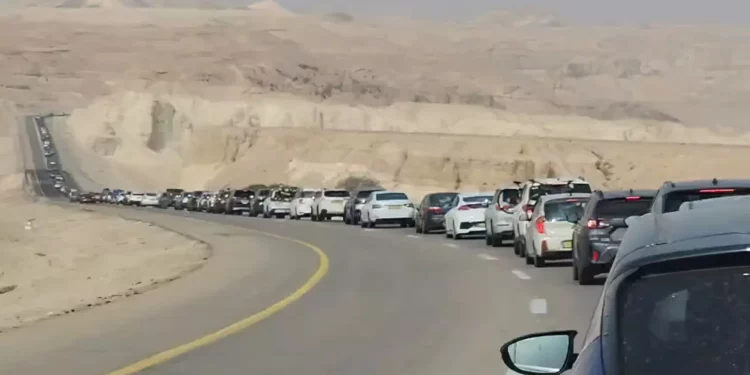 Fuertes lluvias en el sur de Israel causan cierres de rutas