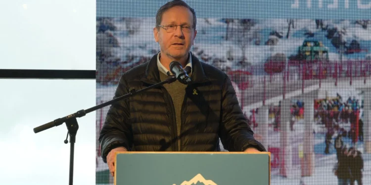 Herzog califica el repunte del antisemitismo como emergencia global