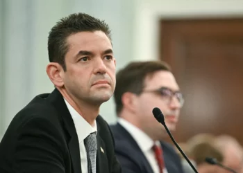 Senado de EE. UU. confirma a Jared Isaacman para dirigir la NASA
