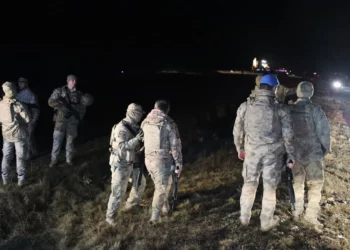 El jefe militar de Libia y otras siete personas mueren en un accidente aéreo tras despegar de Turquía