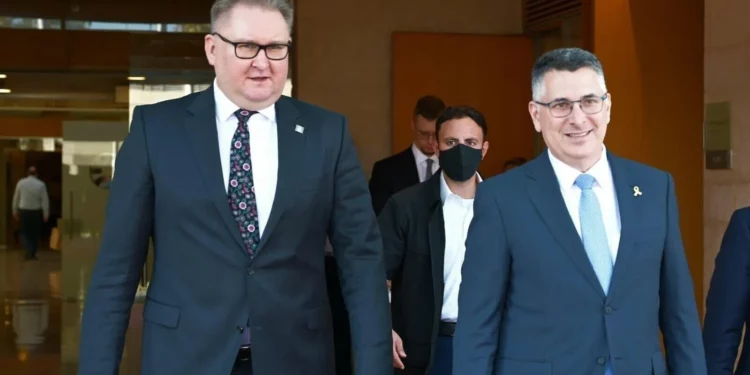 Sa’ar y Kachka acuerdan reanudar diálogo Israel-Ucrania sobre Irán