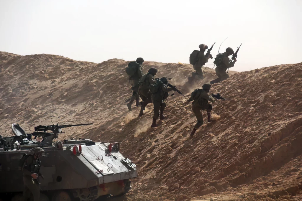 Israel usa M113 retirados y reconvertidos en cargas explosivas en Gaza