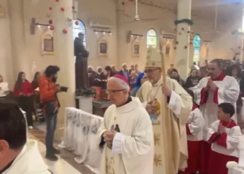 Patriarca latino preside misa de Navidad en única iglesia católica de Gaza
