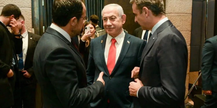 Netanyahu se reunió con sus homólogos griego y chipriota en Jerusalén