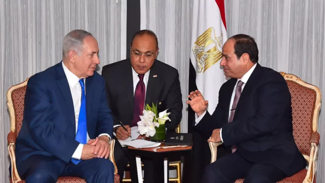 La Casa Blanca busca mediar una cumbre entre Netanyahu y Sissi de Egipto