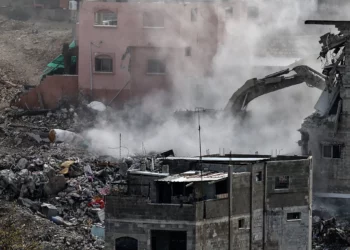 Israel inicia demolición de 25 edificios en Nur Shams