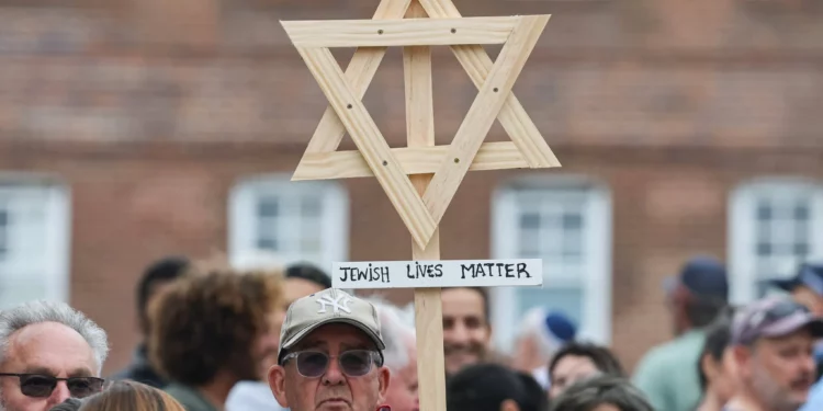 Hija de superviviente del Holocausto tiroteada en Bondi: el antisemitismo se ha dejado propagar en Australia