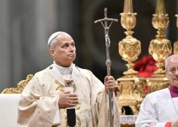 En su primera misa de Navidad: el papa León lamenta la situación en Gaza