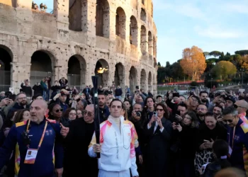Italia impide protestas pro-palestinas durante el relevo olímpico en Roma