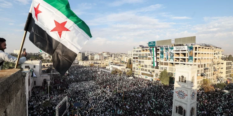 ONU advierte que la transición siria sigue frágil tras la caída de Assad