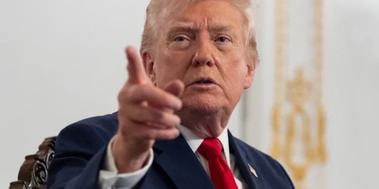 Trump advierte a Israel que no “interfiera” en Siria tras enfrentamiento en Beit Jin