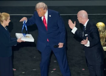Trump gana el nuevo premio de la FIFA a la paz en el sorteo del Mundial de 2026