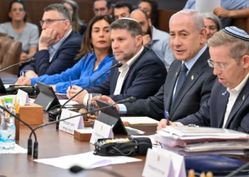 Miembros del gobierno debaten el presupuesto de 2026, 5 de diciembre de 2025. (Kobi Gideon/GPO)