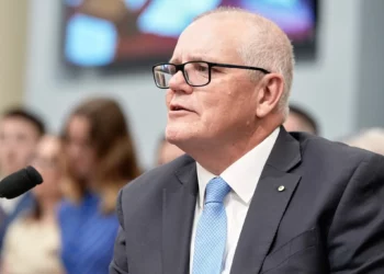 El ex primer ministro australiano Scott Morrison testifica durante una audiencia del Comité Selecto de la Cámara de Representantes sobre China en el Capitolio, el 23 de julio de 2025, en Washington. (AP/Mariam Zuhaib)