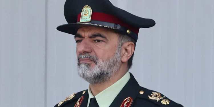 Irán advierte a los manifestantes que se entreguen en tres días