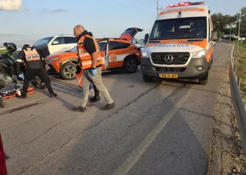 Autobús atropella y mata a joven haredí tras protesta en Komemiyut