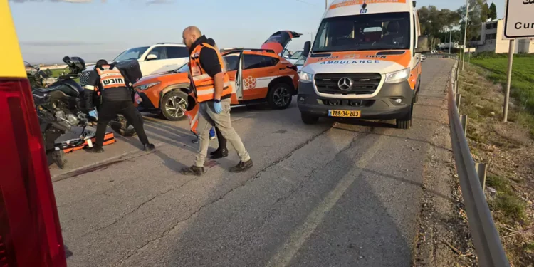 Autobús atropella y mata a joven haredí tras protesta en Komemiyut