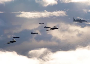 Los B-2 atacaron escoltados por F-22: Irán no puede hacer nada