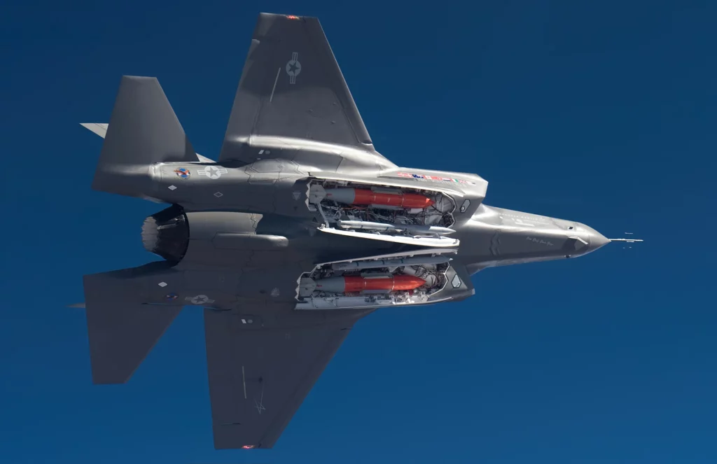 F-35 armados con bombas nucleares B61-12: Cambiará el mundo