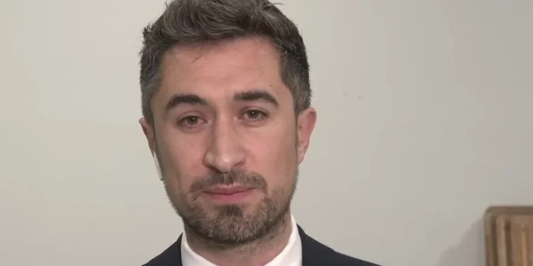 Escuela británica canceló charla de diputado por su apoyo a Israel