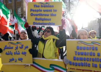 La diáspora iraní en el Reino Unido se moviliza para apoyar a los manifestantes en Irán