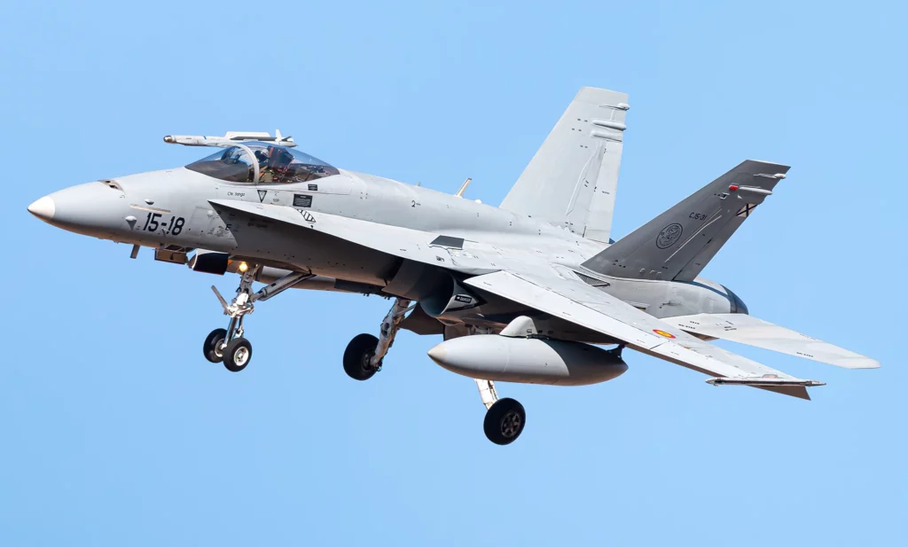 EF-18M