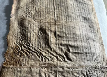 El Gran Rollo de Isaías, el libro casi completo más antiguo de la Biblia hebrea, que data de hace aproximadamente 2200 años. (Marcello Fidanzio/Università della Svizzera Italiana)