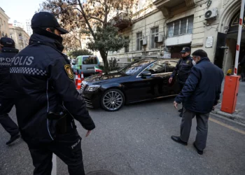 Azerbaiyán detiene a tres por planear ataque en nombre del ISIS