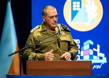 Las FDI elaboran nueva estrategia ante riesgo de “guerra sorpresa”