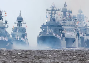 Rusia mueve su flota naval para escoltar petroleros