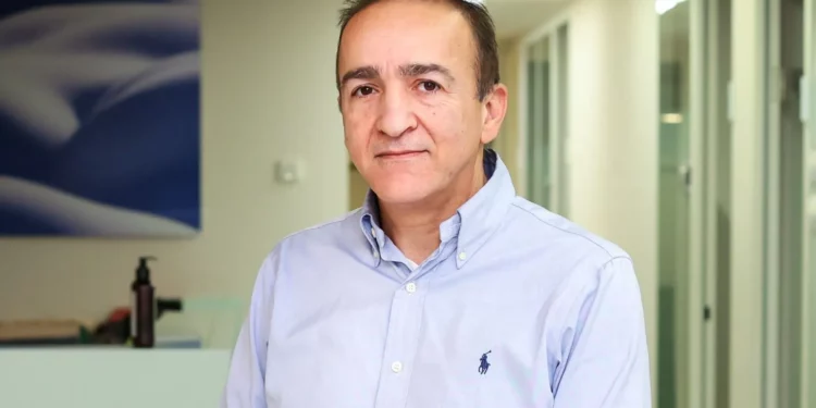 El gobierno nombra a Maharan Frozenfar jefe del presupuesto del Tesoro