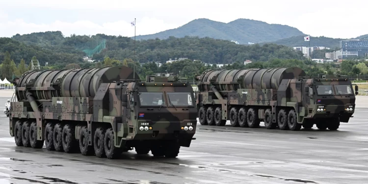 Corea del Sur despliega misiles Hyunmoo-V ante Corea del Norte