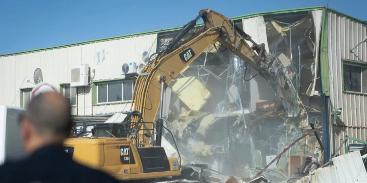 Israel inicia demolición de la sede de la UNRWA en Jerusalén