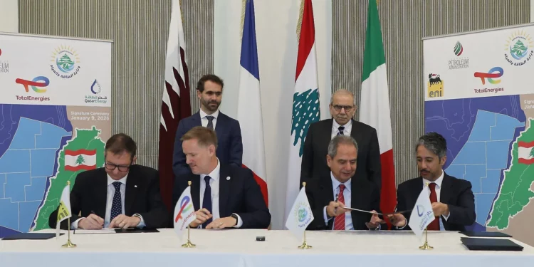 Líbano firma acuerdo para explorar gas en la zona costera fronteriza con Israel