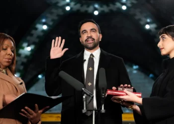 Mamdani asume alcaldía de Nueva York: una nueva era de liderazgo antisemita