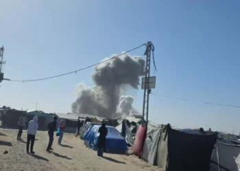 Medios palestinos informan de nuevo ataque aéreo israelí en Jan Yunis